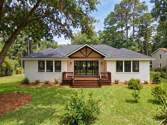 5th image of 686 Pelzer Dr