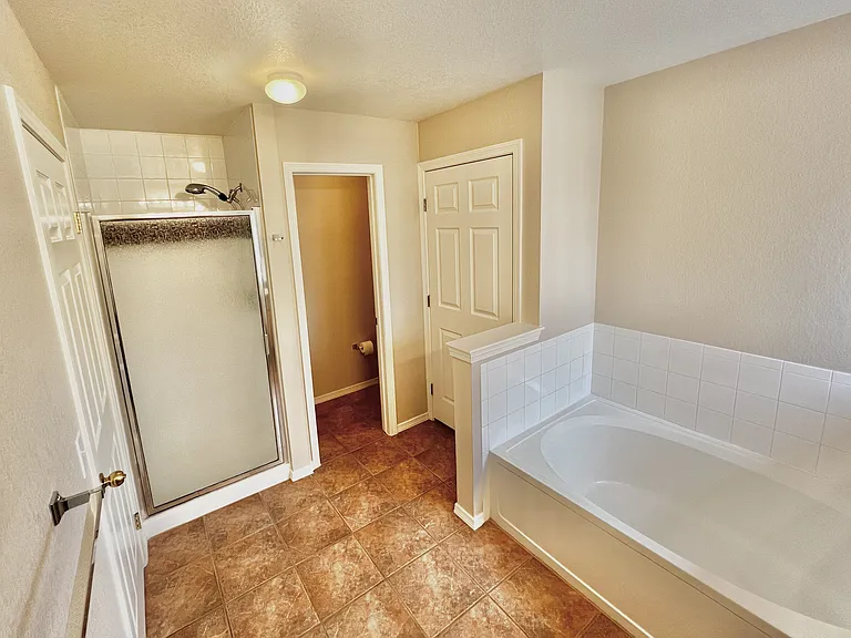 6502 Silver Mesa Dr #F — Photo 27