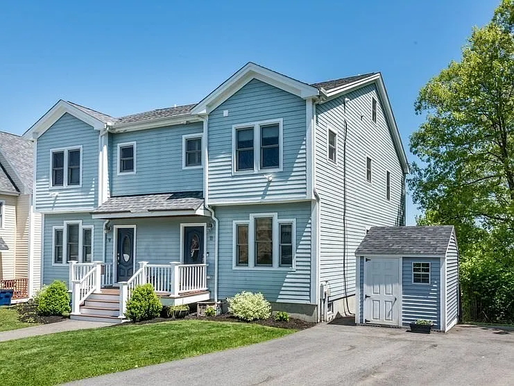 11 Crestview Rd #11 — Photo 2