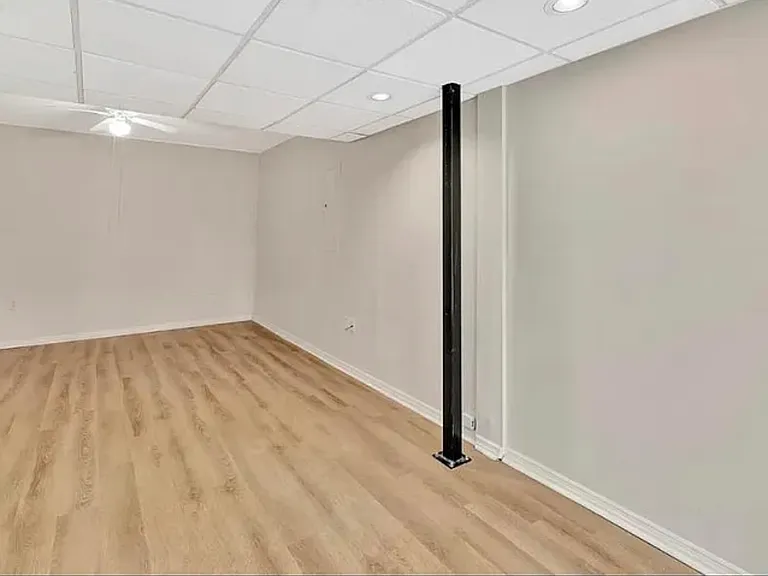 2828 Adams St — Photo 24