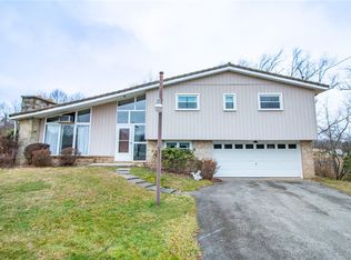 114 Walters Ln, Evans City, PA 16033