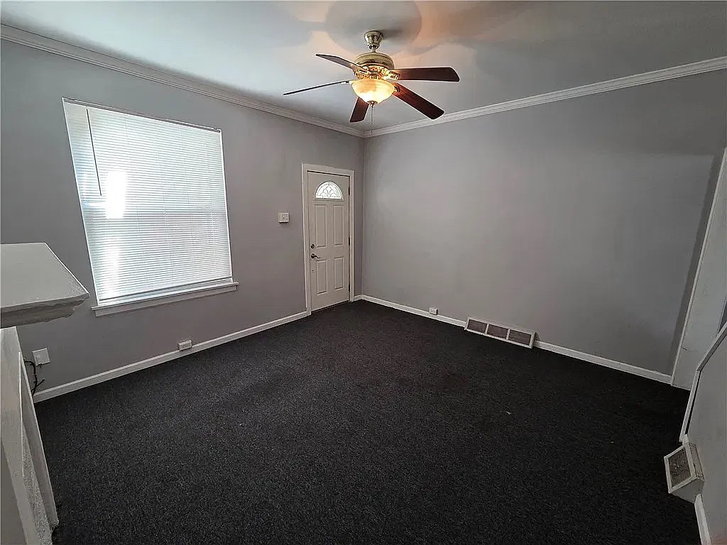 2 bed, 1102 sqft, $2,000 — Photo 2