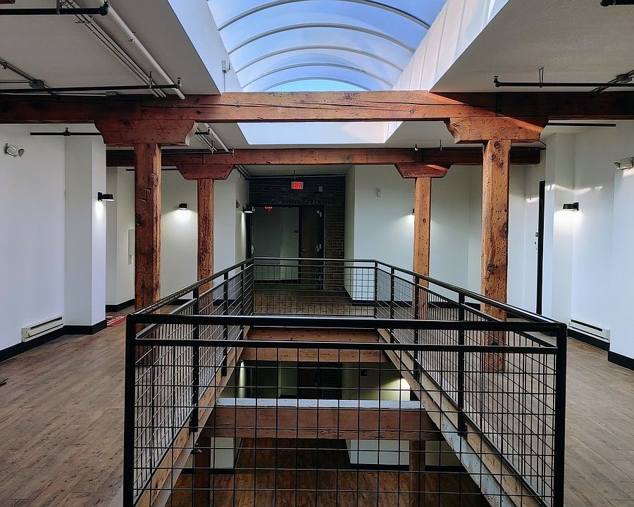 1st image of 204 Walnut St #506