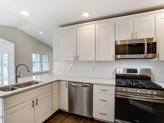 5th image of 4247 Blue Spruce Ln