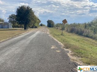 5 Sandy Ridge Ln, Rogers, TX 76569