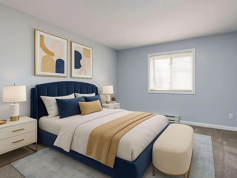Shore Hill Apartments — Photo 3
