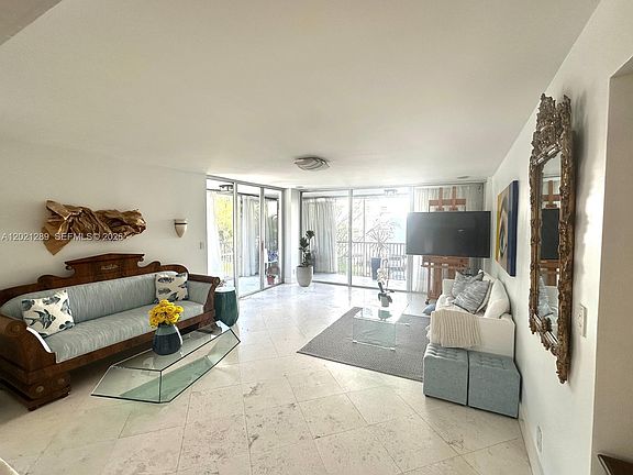 3rd image of 150 Ocean Lane Dr APT 2A