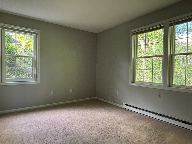 243 Twin Oaks Ter — Photo 25