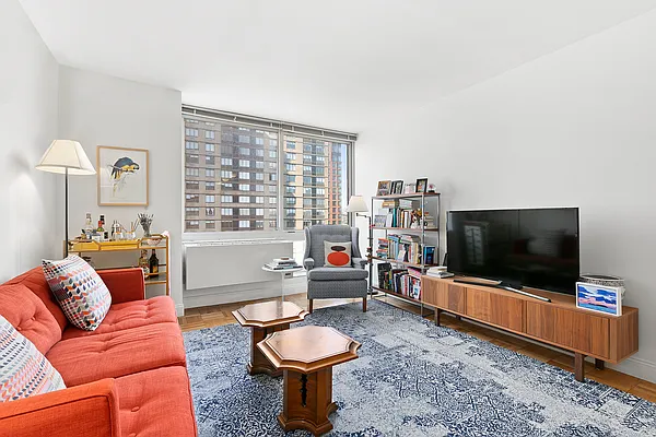 Rented by Compass | media 2
