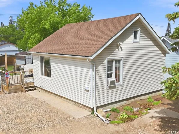 811 O AVENUE S, Saskatoon, SK S7M 2S6