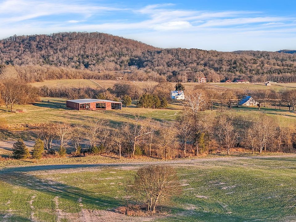 1st image of 3138 Richmond Rd