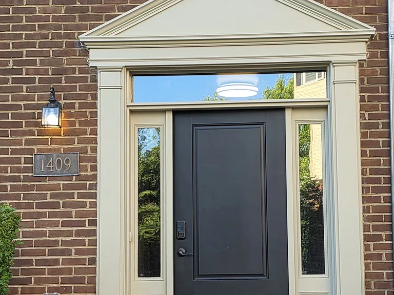 1409 Trafalgar Ln — Photo 42