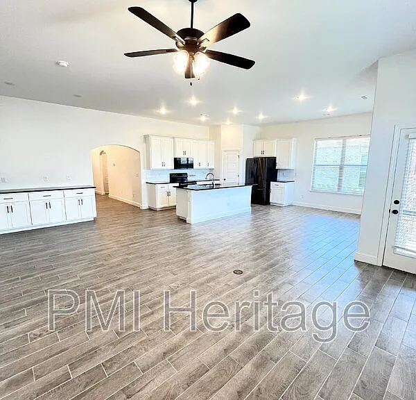 2060 Periwinkle Pl — Photo 5