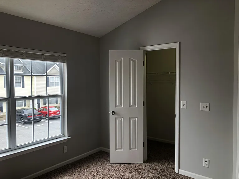 2961 S Rutherford Blvd #B-4 — Photo 12