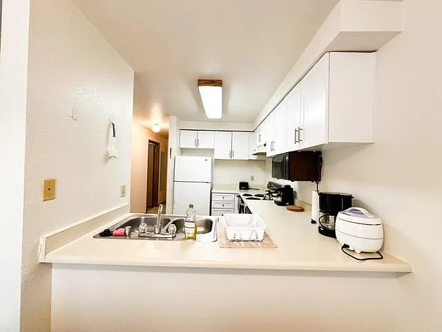 4011 Whitman Ave N #304 — Photo 6