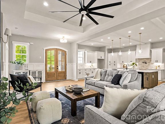 3rd image of 436 Riddle Mill Rd