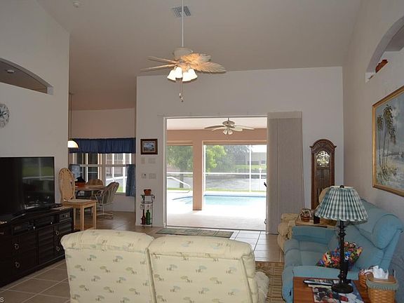 5th image of 3427 SW 5th Pl