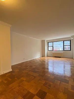 Rented by REAL New York | media 25