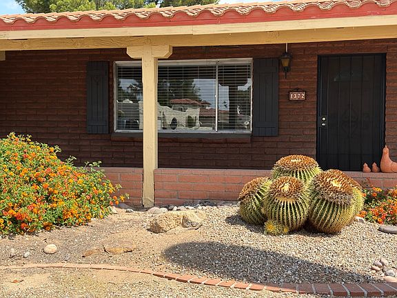 2nd image of 1372 N Paseo De Golf