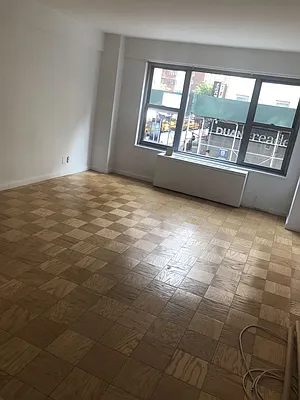 Rented by Carlyle Property Management | media 2