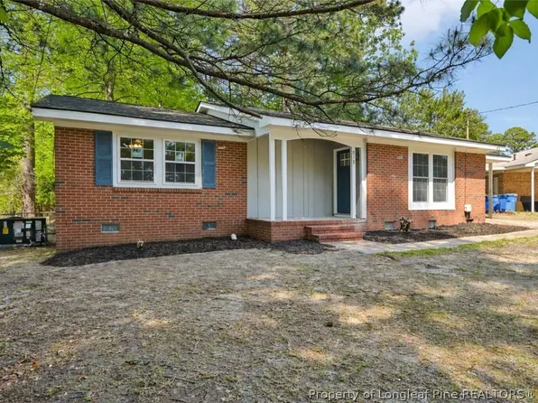 818 Rock Spring Rd, Fayetteville, NC 28314