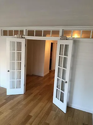 Rented by Bank Neary | media 3