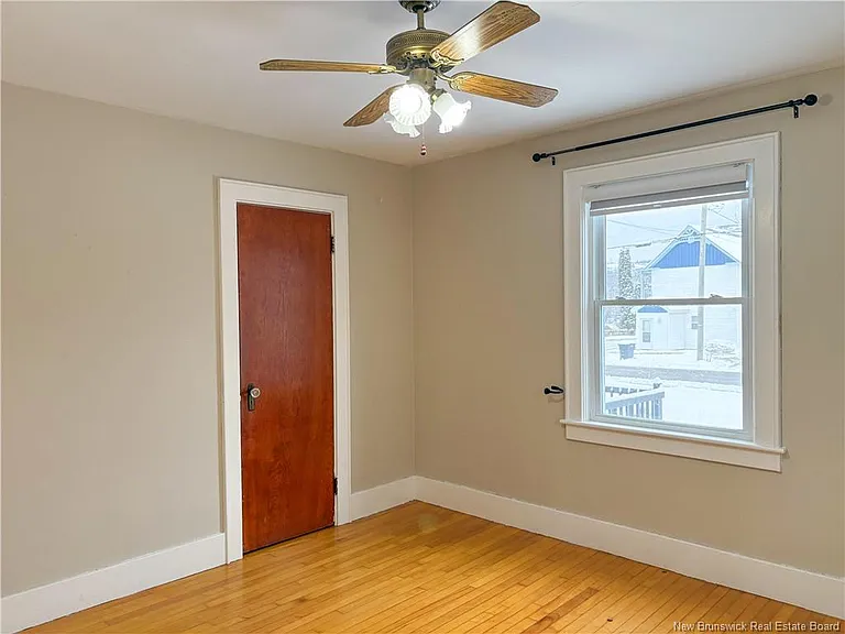 116 Union St — Photo 33