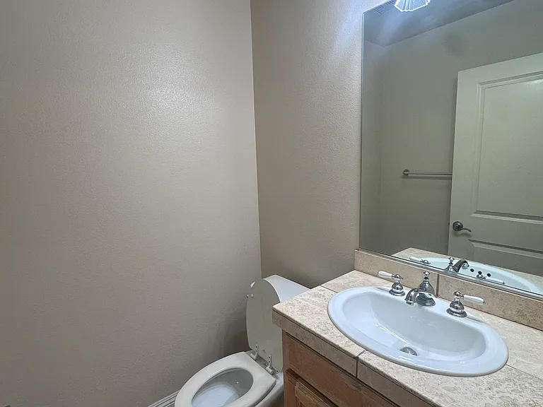 7124 Farralone Ave #107 — Photo 4