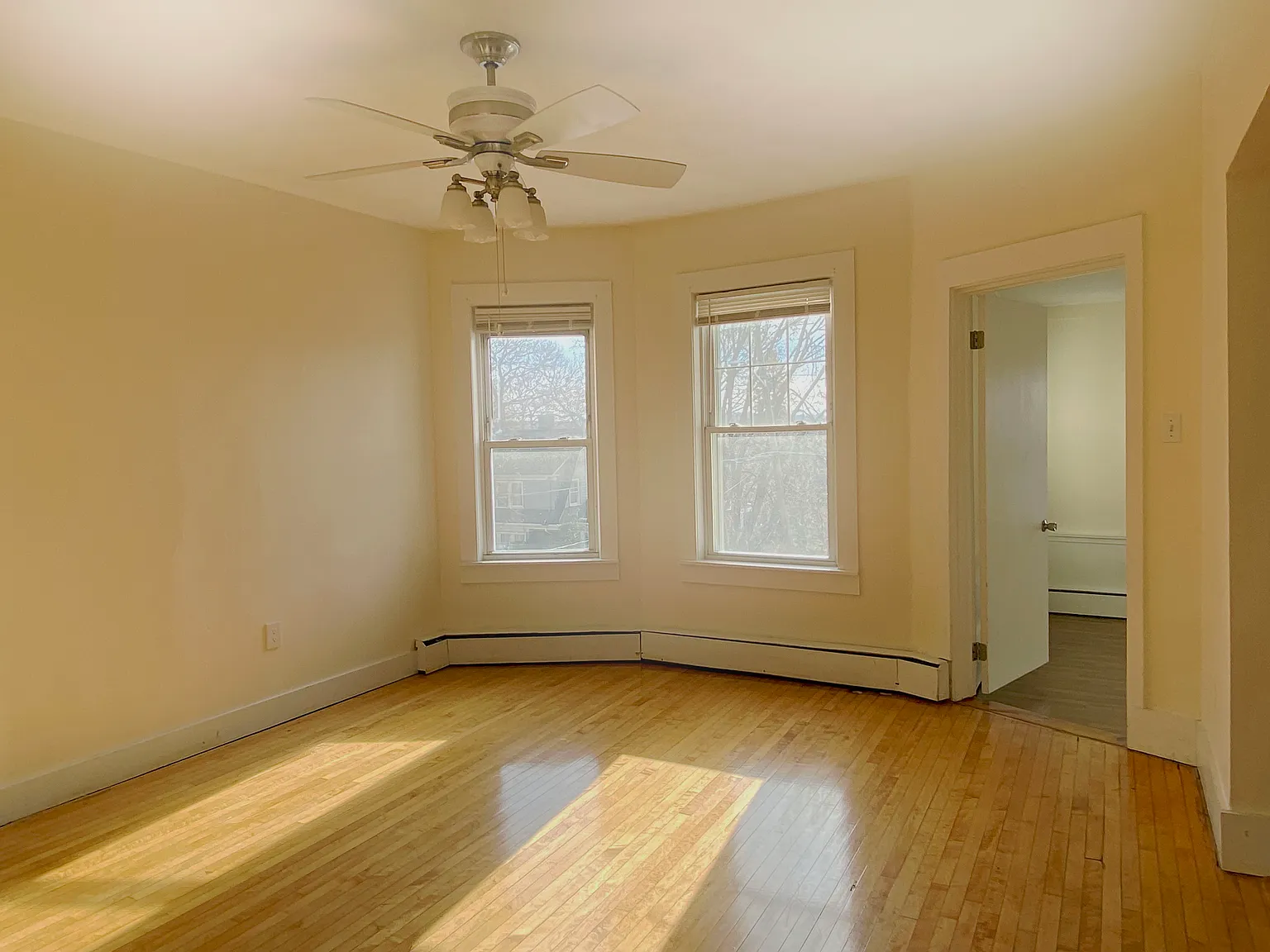 Ashland Street Melrose — Photo 4