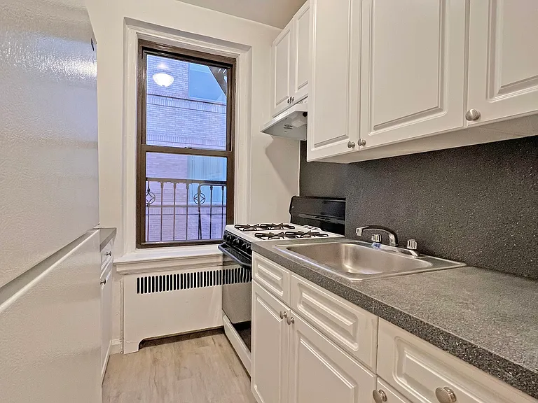 35-53 82nd St #6G — Photo 7