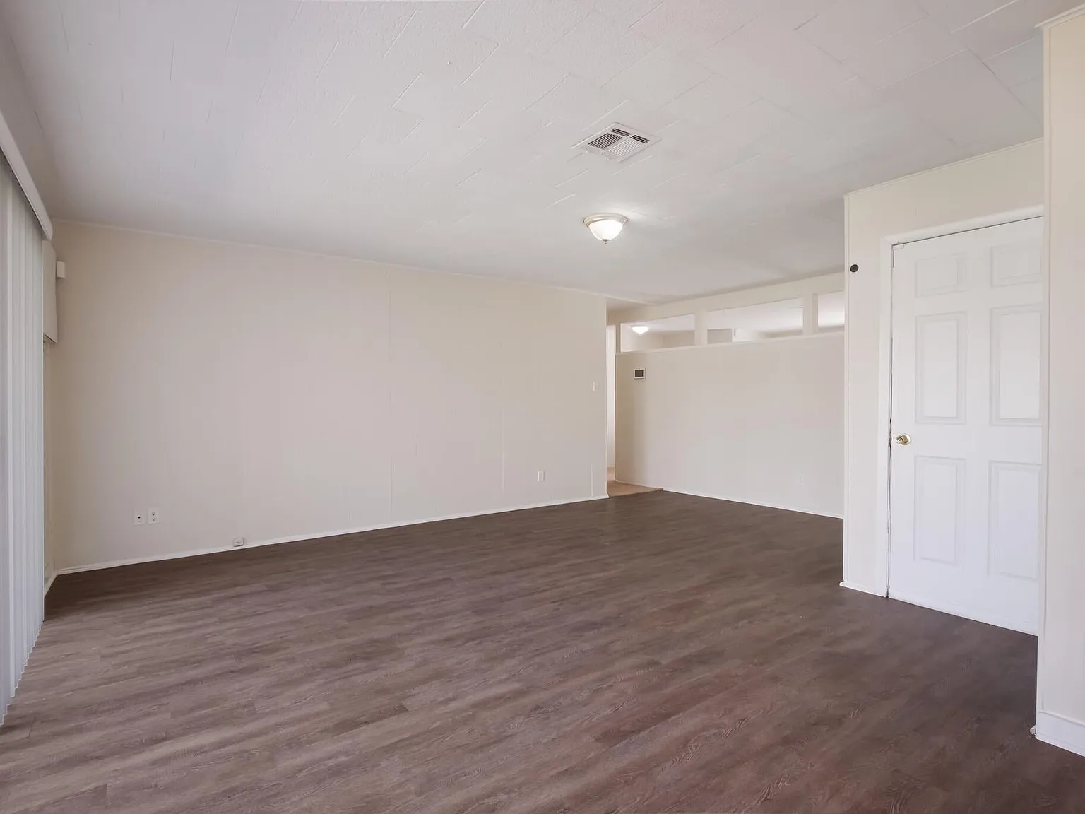 3 bed, 1608 sqft, $1,595 — Photo 4