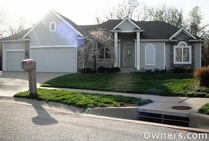 4th image of 1582 Carriage Ct