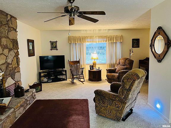 4th image of 5 Fairfax Dr