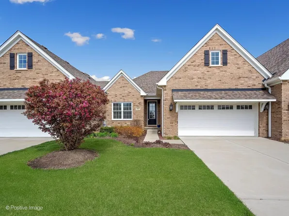 1415 Notting Hill Dr, Lemont, IL 60439