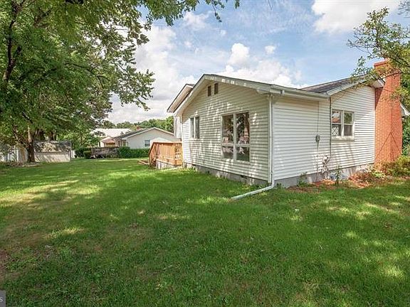 5th image of 205 Pelican Dr