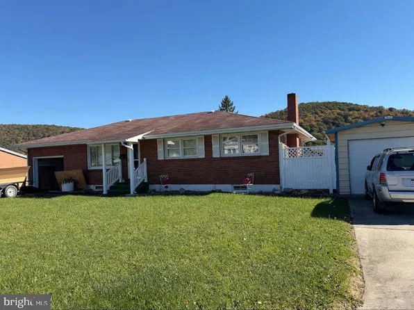 1465 Cornell St, Keyser, WV 26726
