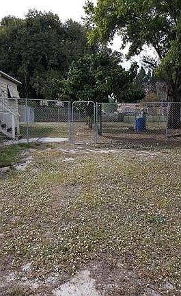3rd image of 8086 Everhart Dr