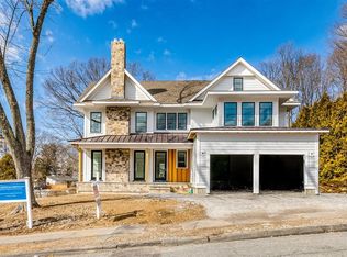 117 Lindbergh Ave, Needham, MA 02494