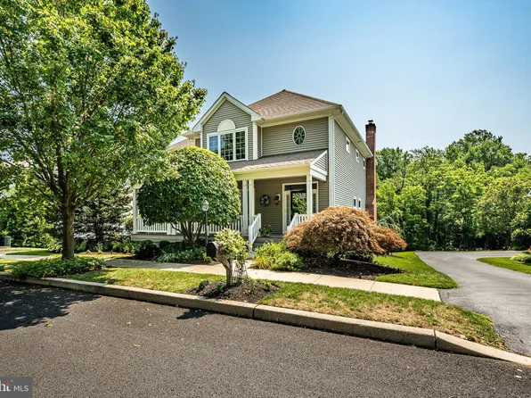 961 Pinehurst Dr, Chester Springs, PA 19425