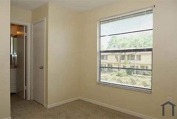 5524 Decatur St — Photo 12