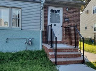 11 Fairview Blvd, Hempstead, NY 11550