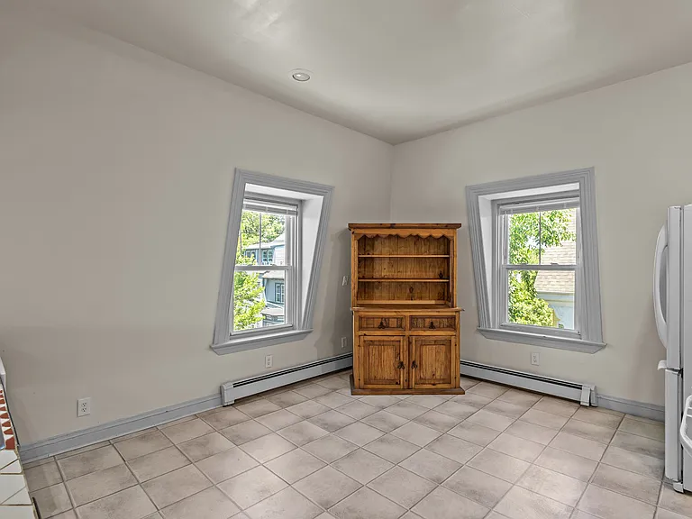 30 Princeton Ave #6 — Photo 3