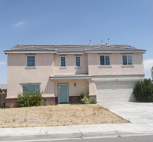 1st image of 14590 Phoenix St