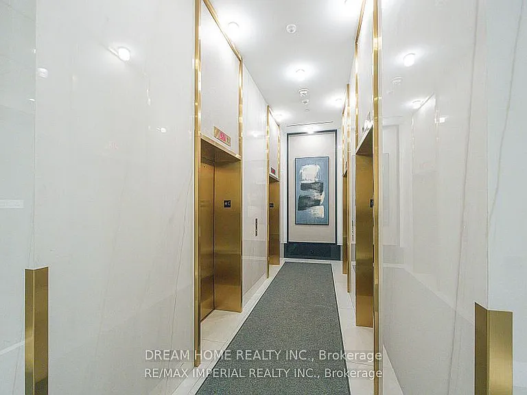 8 Wellesley St W #4907 — Photo 2