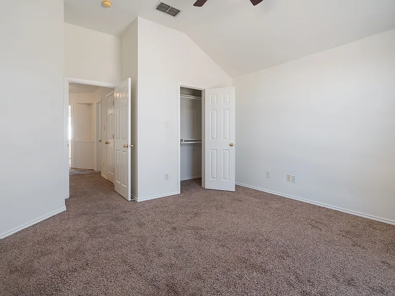 8513 Stetson Dr — Photo 33