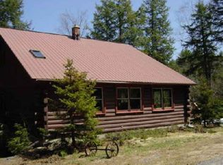 1087 Hunt Lake Rd N, Corinth, NY 12822