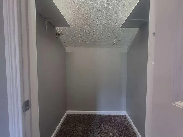 1351 Freedom Dr — Photo 29