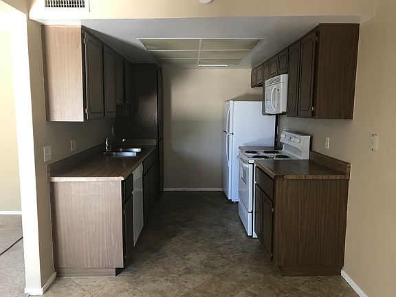 2nd image of 301 Brookside Ln Unit D