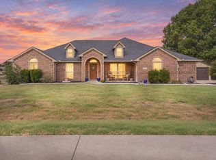 343 Cambridge Ct, Waxahachie, TX 75167