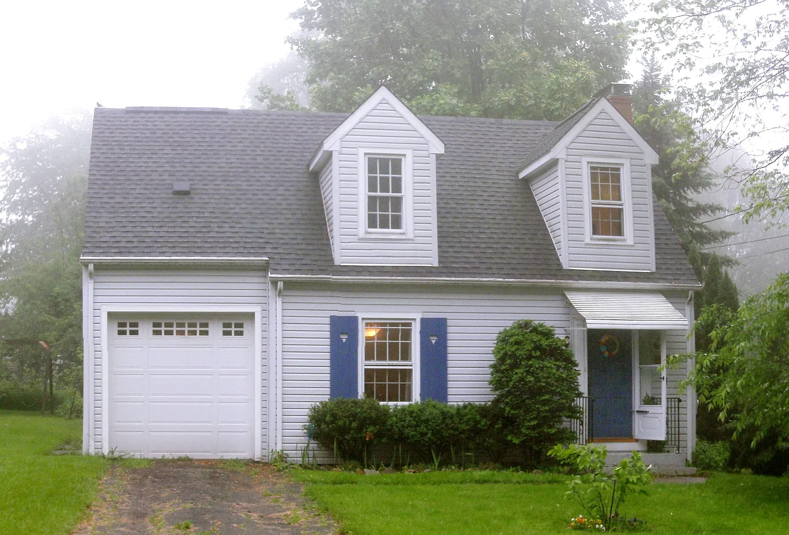 5121 Lexington St photo 1